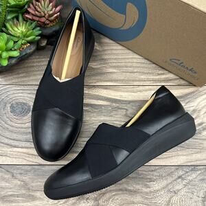 NIB Clarks Unstructured 9M Tawnia Band Black Leather Slip-On Sneaker Loafer